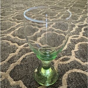 FIRE & LIGHT WINE/WATER GOBLET LIGHT GREEN